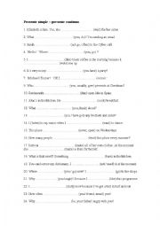 English Worksheet: Present Simple & Question Words