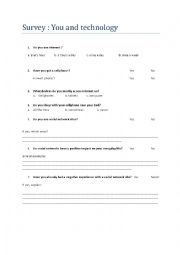 English Worksheet: Survey about social media