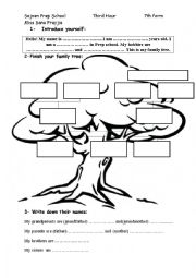 English Worksheet: My Family Tree