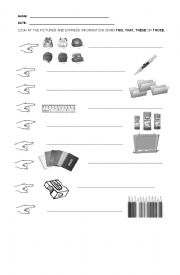 English Worksheet: Demonstratives