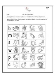 English Worksheet: English kg2 worksheet