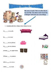 English Worksheet: Sarah lives alone now!