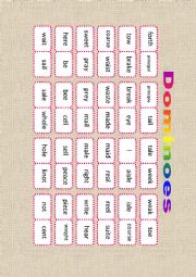 English Worksheet: Homophones Dominoes