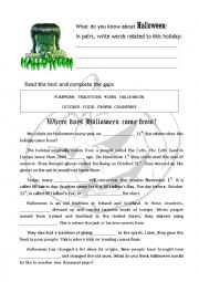 English Worksheet: Halloween activity