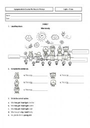 English Worksheet: Family