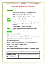English Worksheet: SCTION ONE family roles