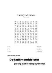 English Worksheet: Family Members Wordsearch