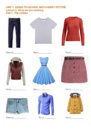 English Worksheet: Clothes