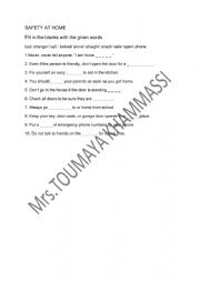 English Worksheet: SAFETY AT HOME