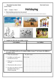 English Worksheet: Holidaying