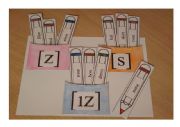 English Worksheet: Plurals. Reading ending -s
