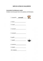 English Worksheet: Halloween Word Scramble