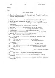 English Worksheet: clothes quiz