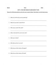 English Worksheet: Talking about movies