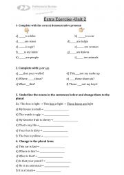 English Worksheet: demonstrative pronouns