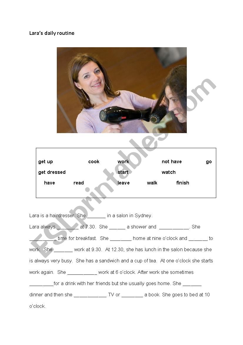 Lara cloze simple present worksheet